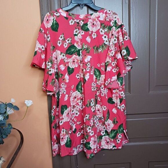 Penelope's Closet Women's 2X  V-Neck Top Blouse - Picture 3 of 11